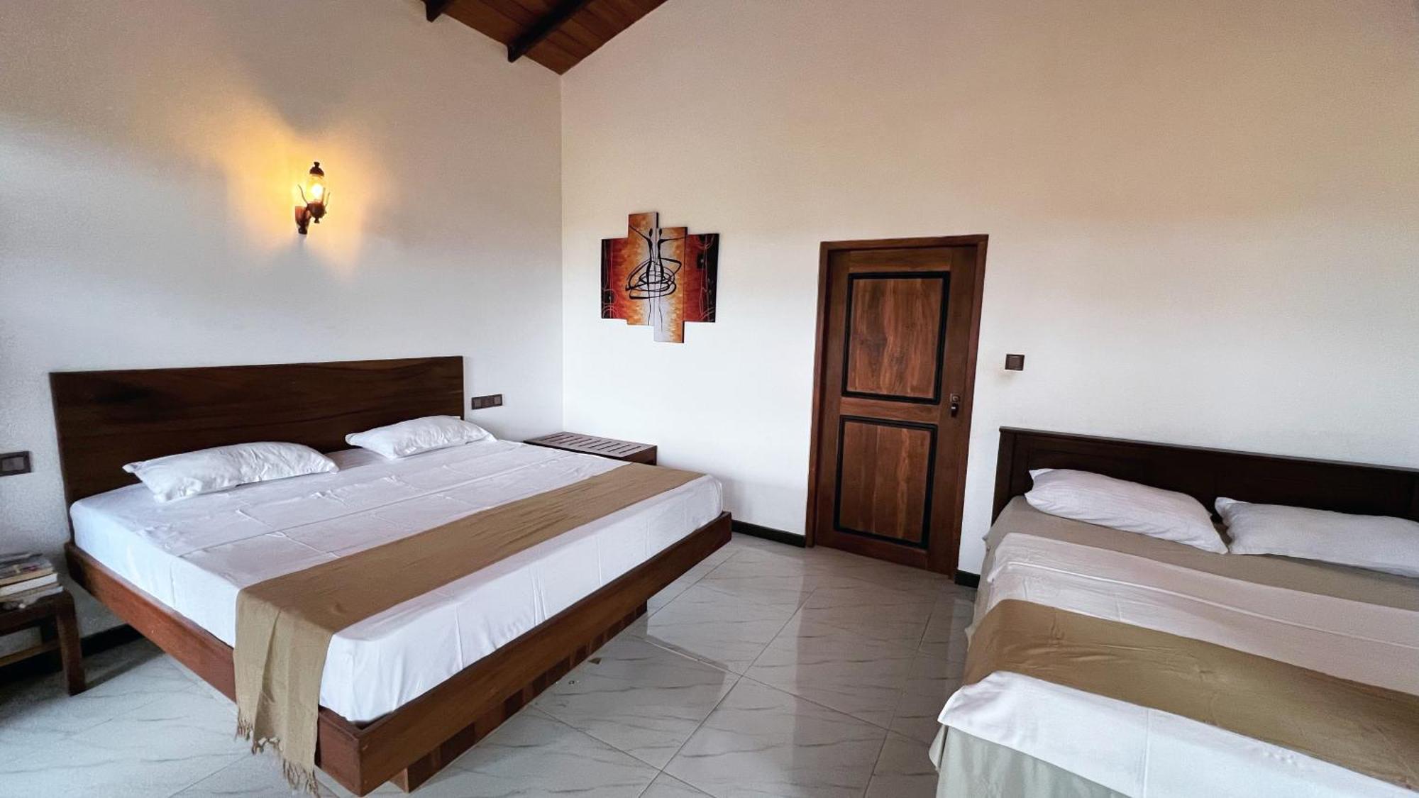 The Lookout Lodge Tangalle Exterior photo