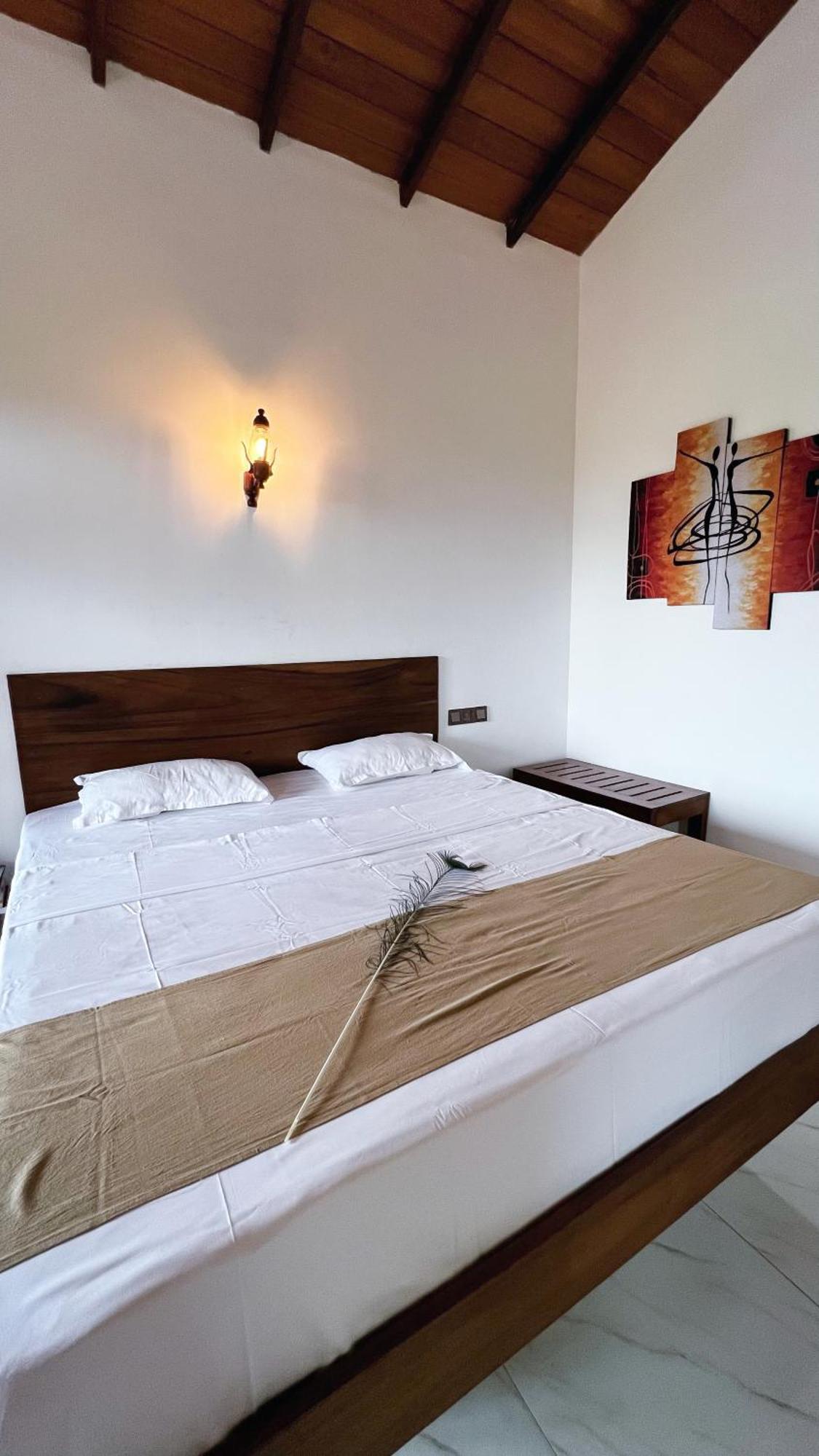 The Lookout Lodge Tangalle Exterior photo