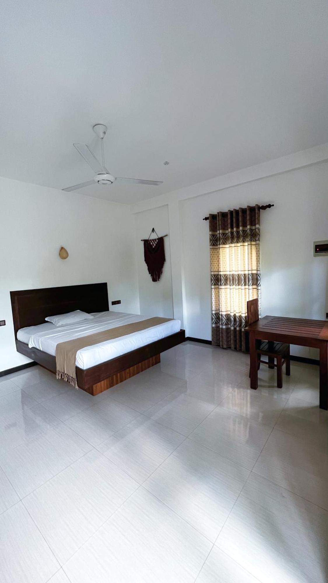 The Lookout Lodge Tangalle Exterior photo